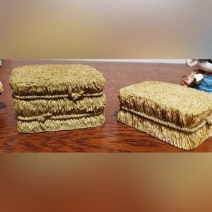 Vintage Mary’s Moo Moos - 4 Hay Bales: 2 short and 2 tall